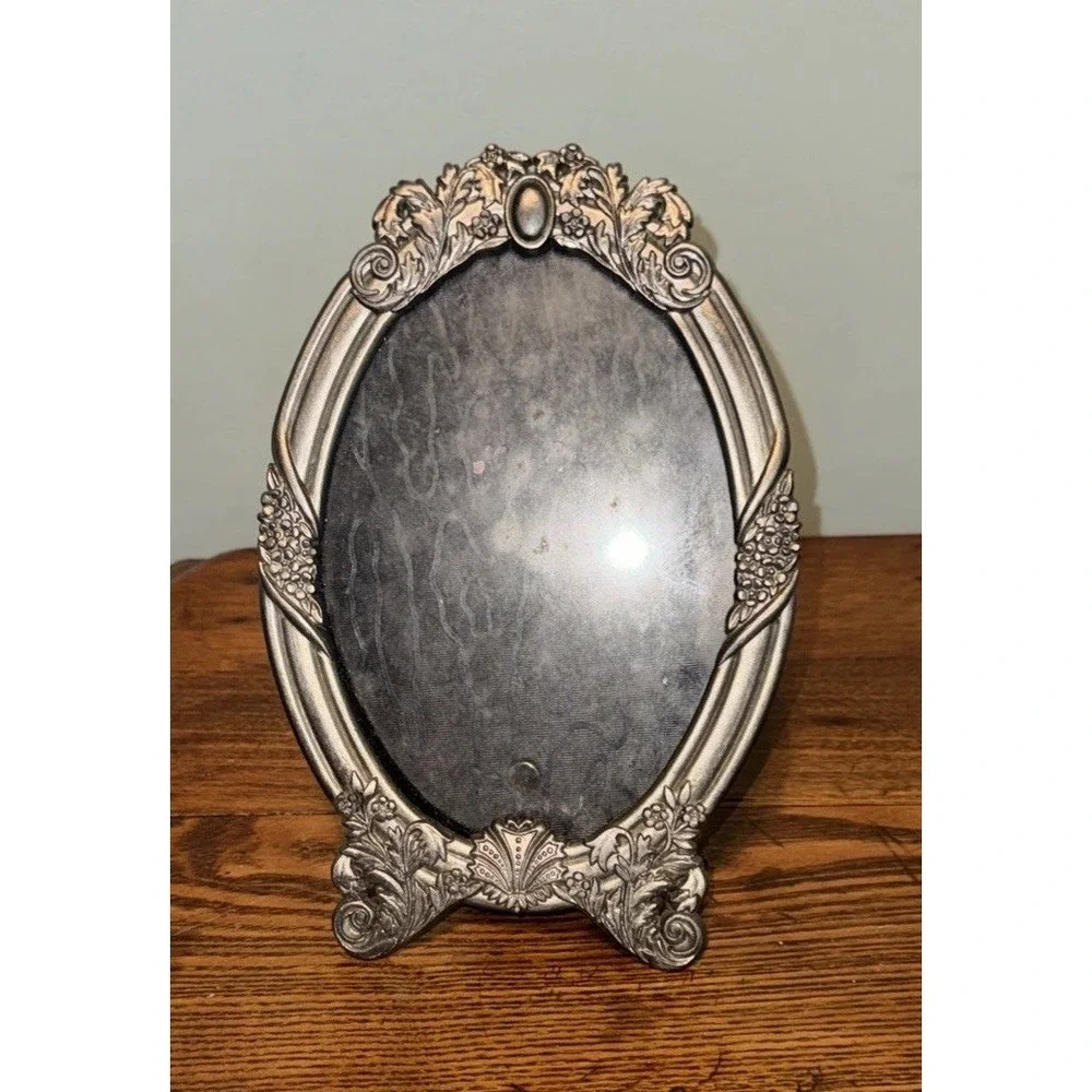 Vtg. Ornate Silver Metal Easel Frame 4 X 6 Oval
